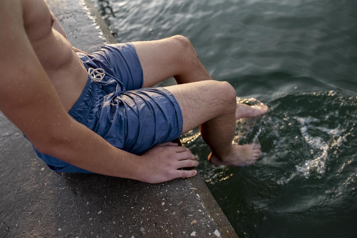 Managing Acute Pain in the Body with Cold Plunges: Hip, Knee, and Back Relief in Dubai & Abu Dhabi