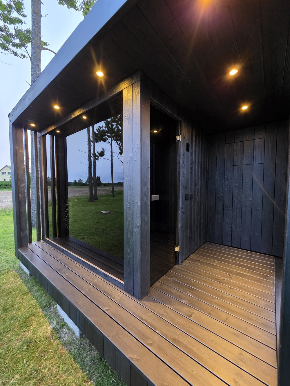 Luxury Outdoor Sauna - Northern European Craftsmanship (Made to Order)