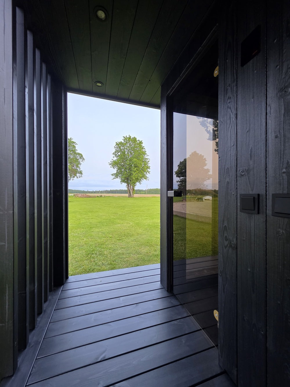 Luxury Outdoor Sauna - Northern European Craftsmanship (Made to Order)